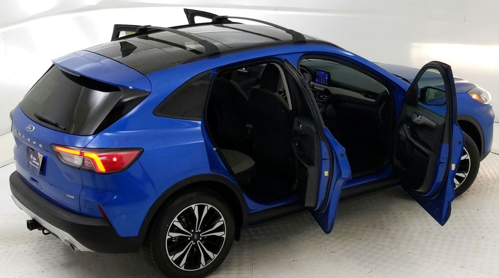 2021 Ford Escape SE Hybrid photo 18
