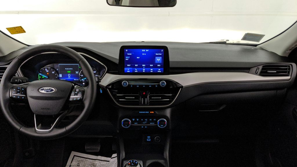2021 Ford Escape SE Hybrid photo 21