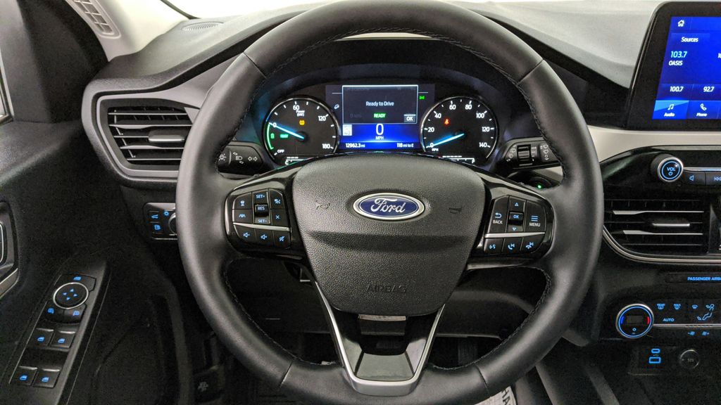 2021 Ford Escape SE Hybrid photo 24