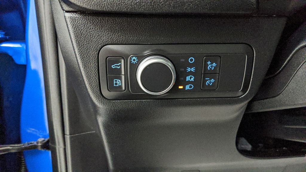 2021 Ford Escape SE Hybrid photo 28