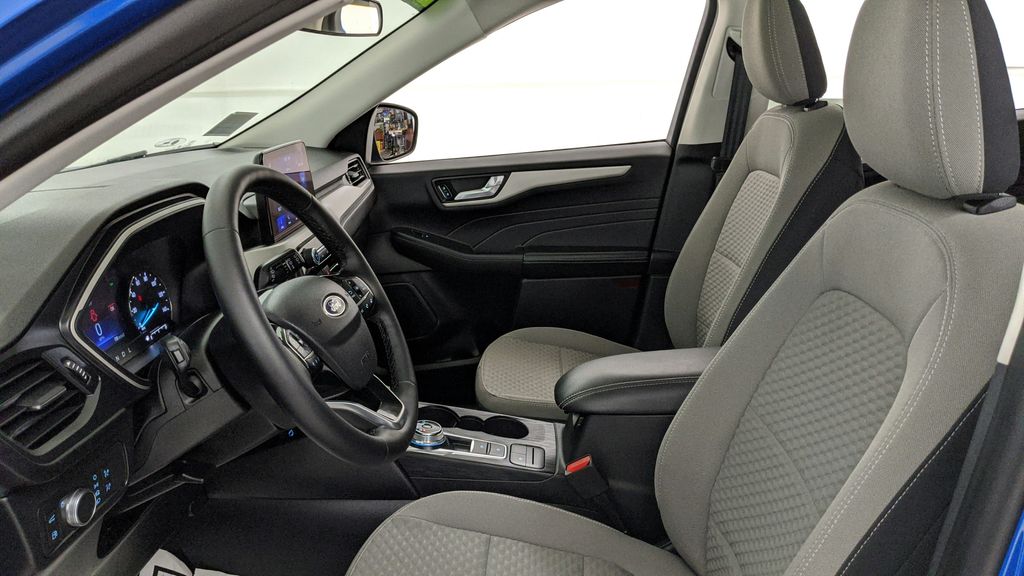 2021 Ford Escape SE Hybrid photo 30