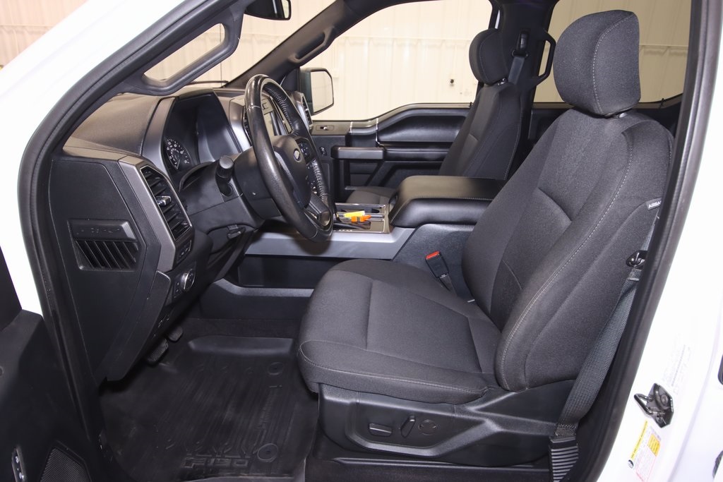 2020 Ford F-150 XLT photo 12