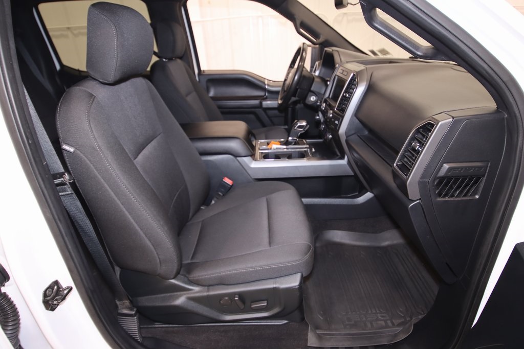 2020 Ford F-150 XLT photo 16