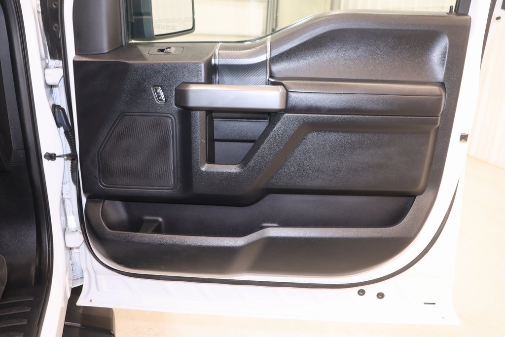 2020 Ford F-150 XLT photo 17