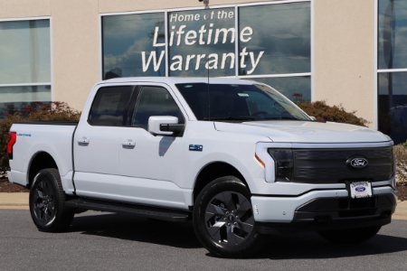 2025 Ford F-150 Lightning LARIAT