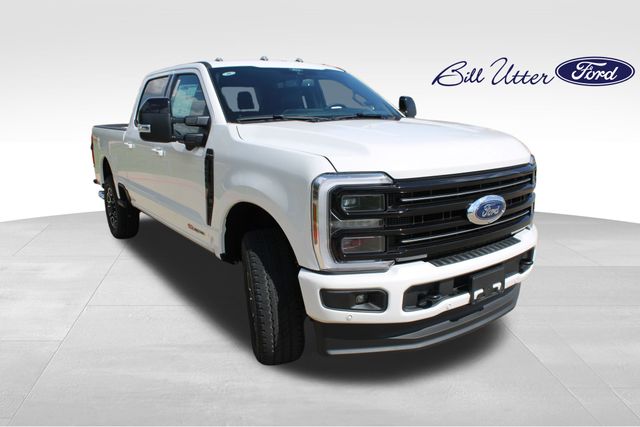 2026 Ford F-250 photo 2