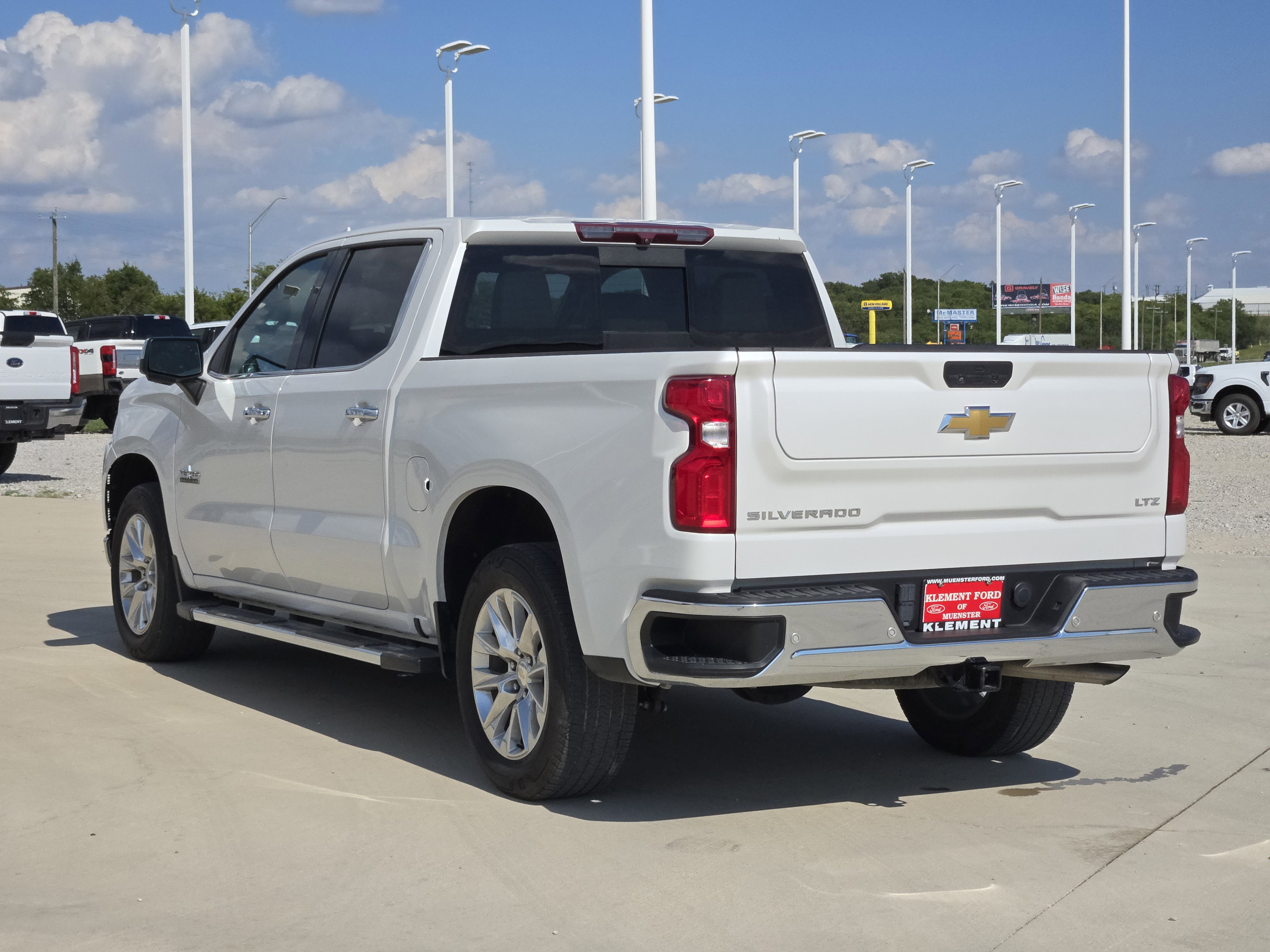 2022 Chevrolet Silverado 1500 LTZ photo 5