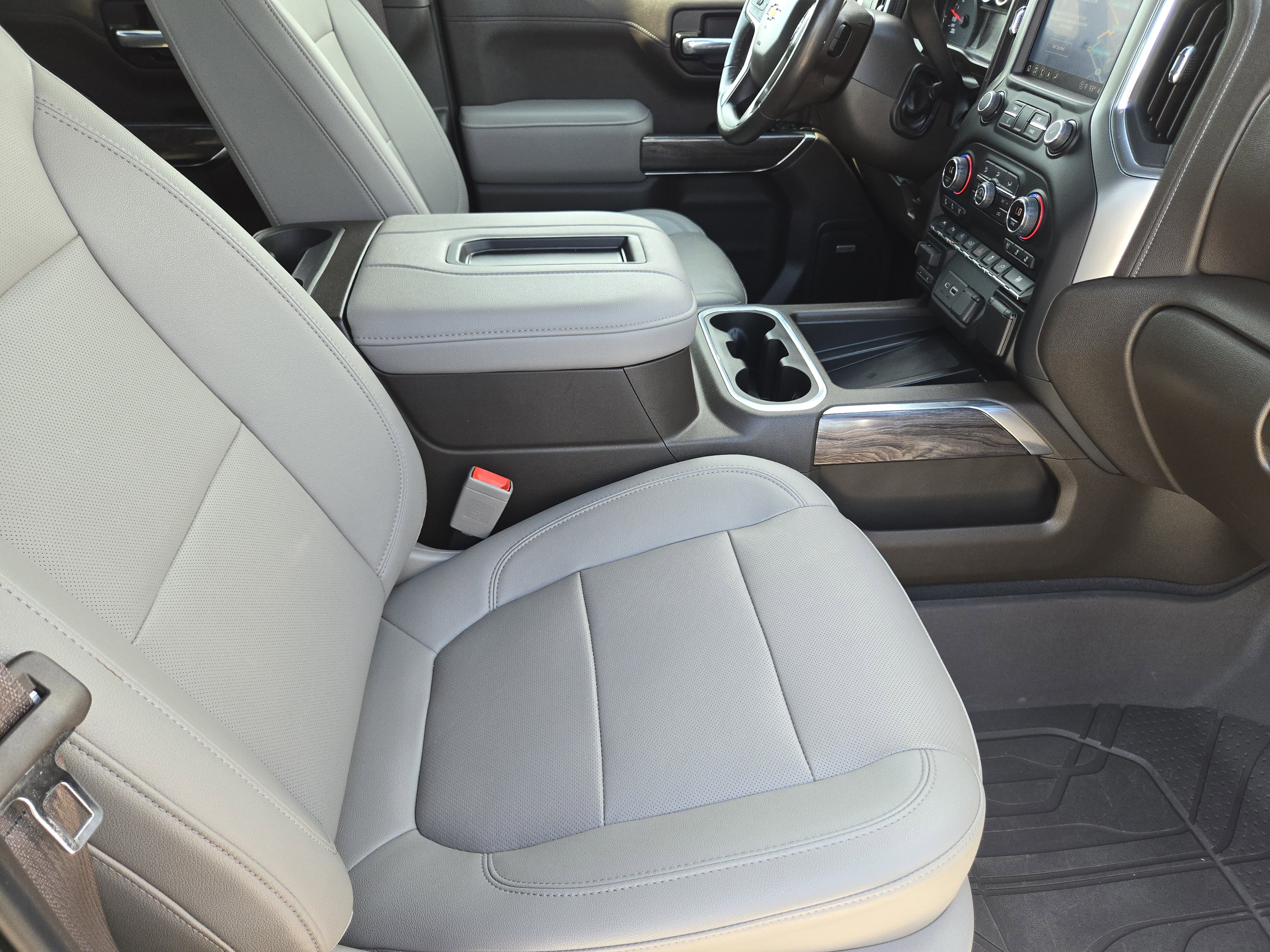 2022 Chevrolet Silverado 1500 LTZ photo 13