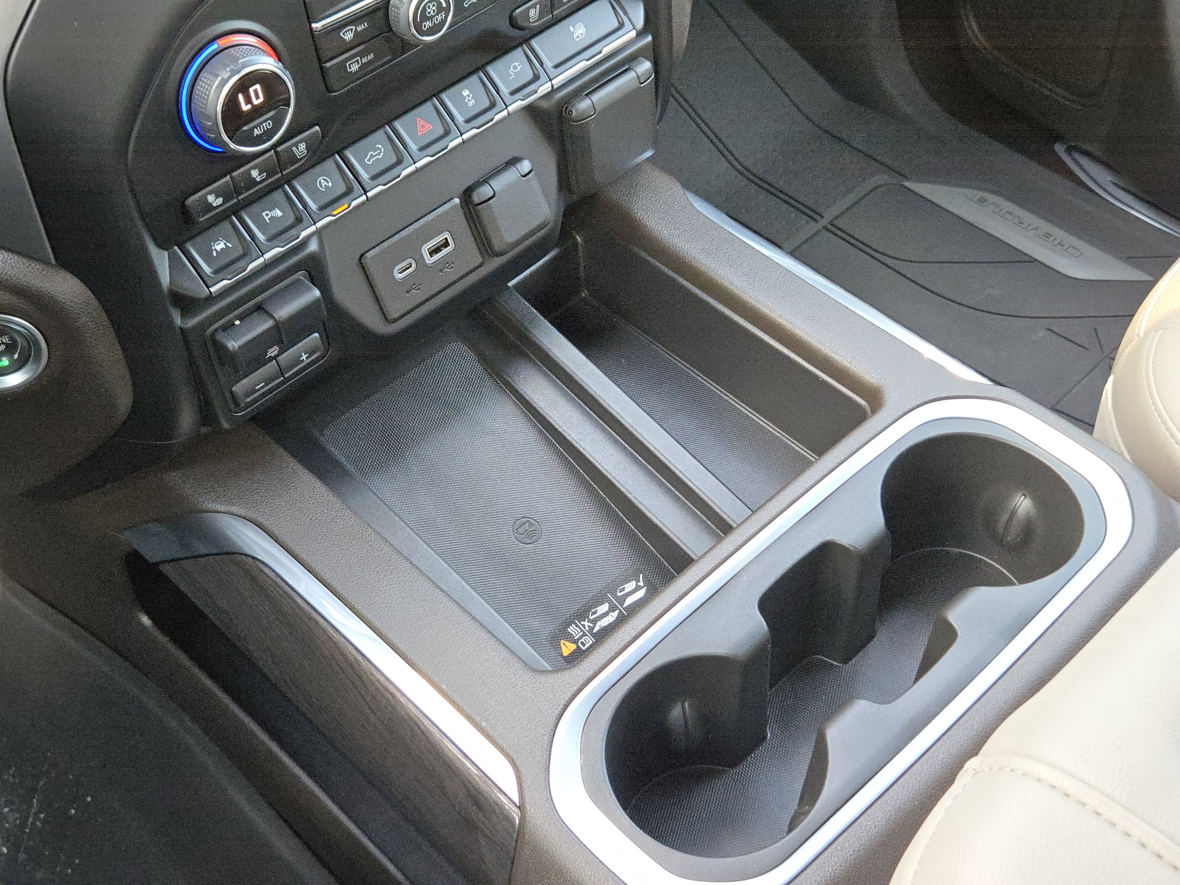 2022 Chevrolet Silverado 1500 LTZ photo 19