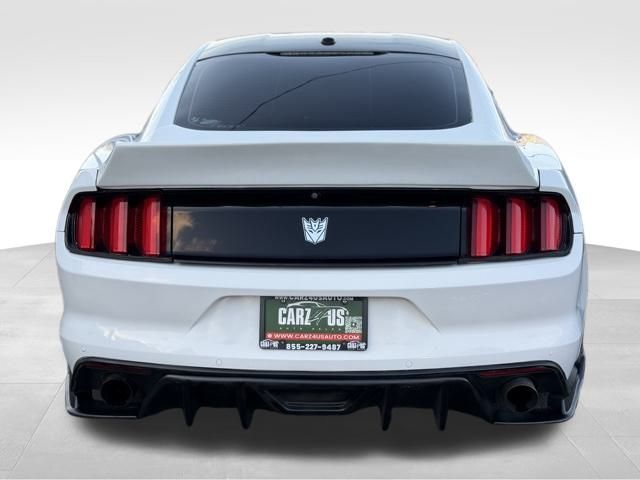 2015 Ford Mustang GT photo 5