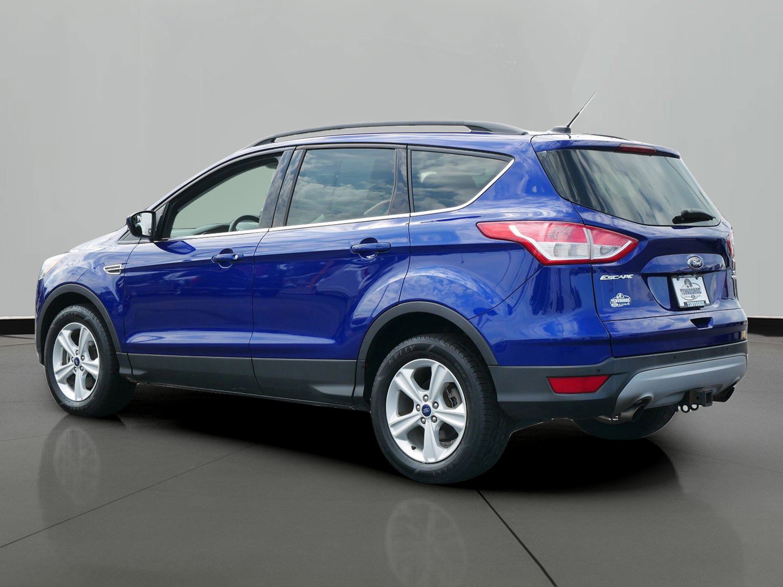 Used 2015 Ford Escape SE with VIN 1FMCU9G96FUA08692 for sale in St. Cloud, Minnesota