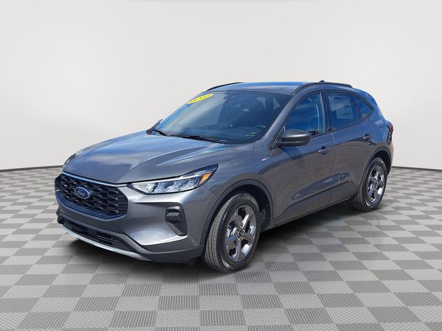 2025 Ford Escape ST-Line photo 2