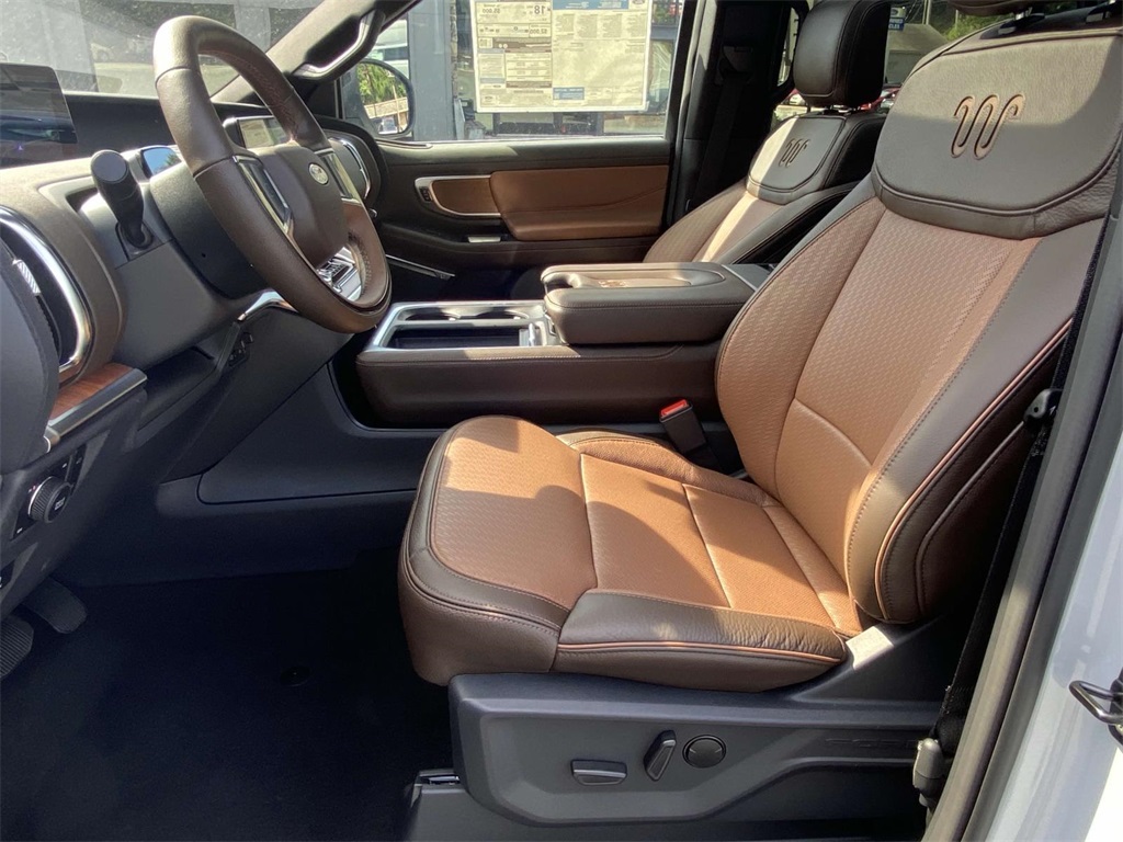 2025 Ford Expedition King Ranch photo 15