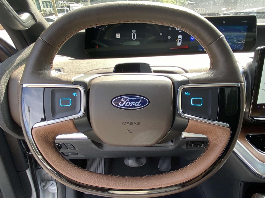 2025 Ford Expedition King Ranch photo 19
