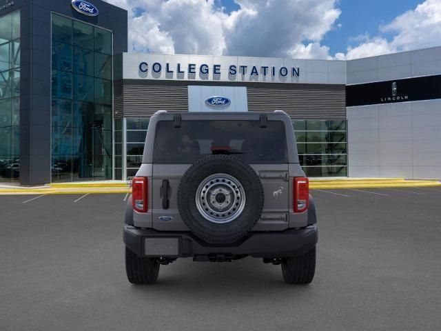 2025 Ford Bronco Base photo 5