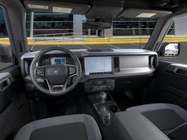 2025 Ford Bronco Base photo 9