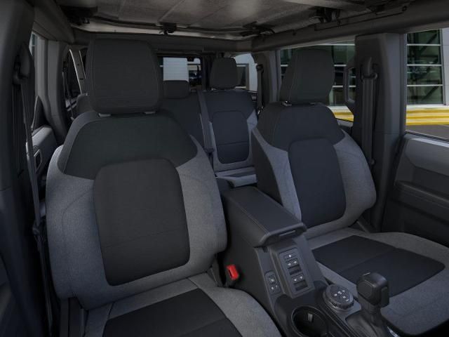 2025 Ford Bronco Base photo 10
