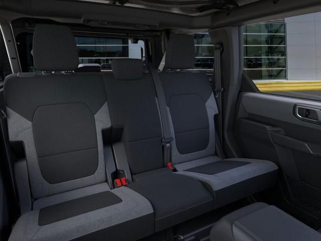 2025 Ford Bronco Base photo 11