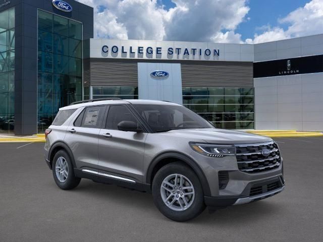 2025 Ford Explorer photo 6