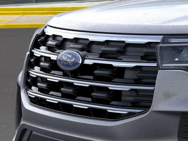 2025 Ford Explorer photo 14