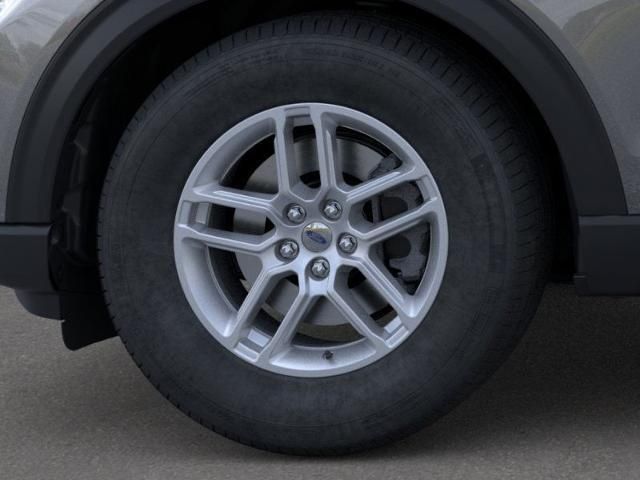 2025 Ford Explorer photo 16
