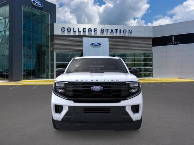 2025 Ford Expedition photo 5