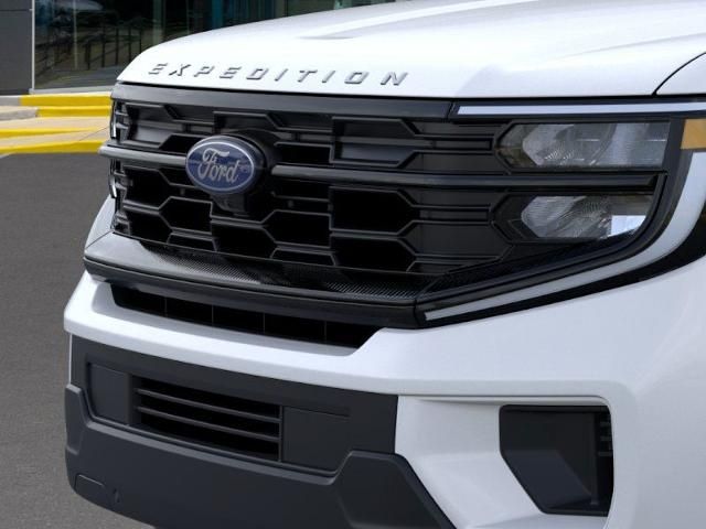 2025 Ford Expedition photo 16