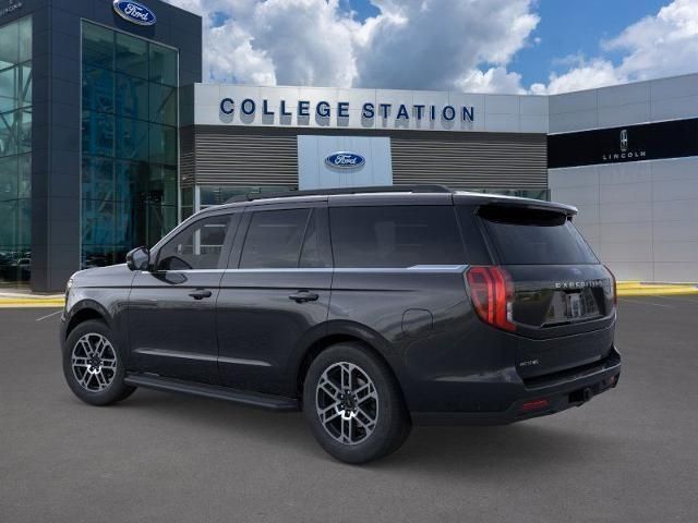 2025 Ford Expedition photo 2
