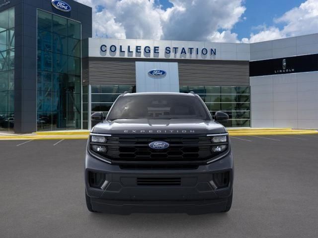 2025 Ford Expedition photo 4