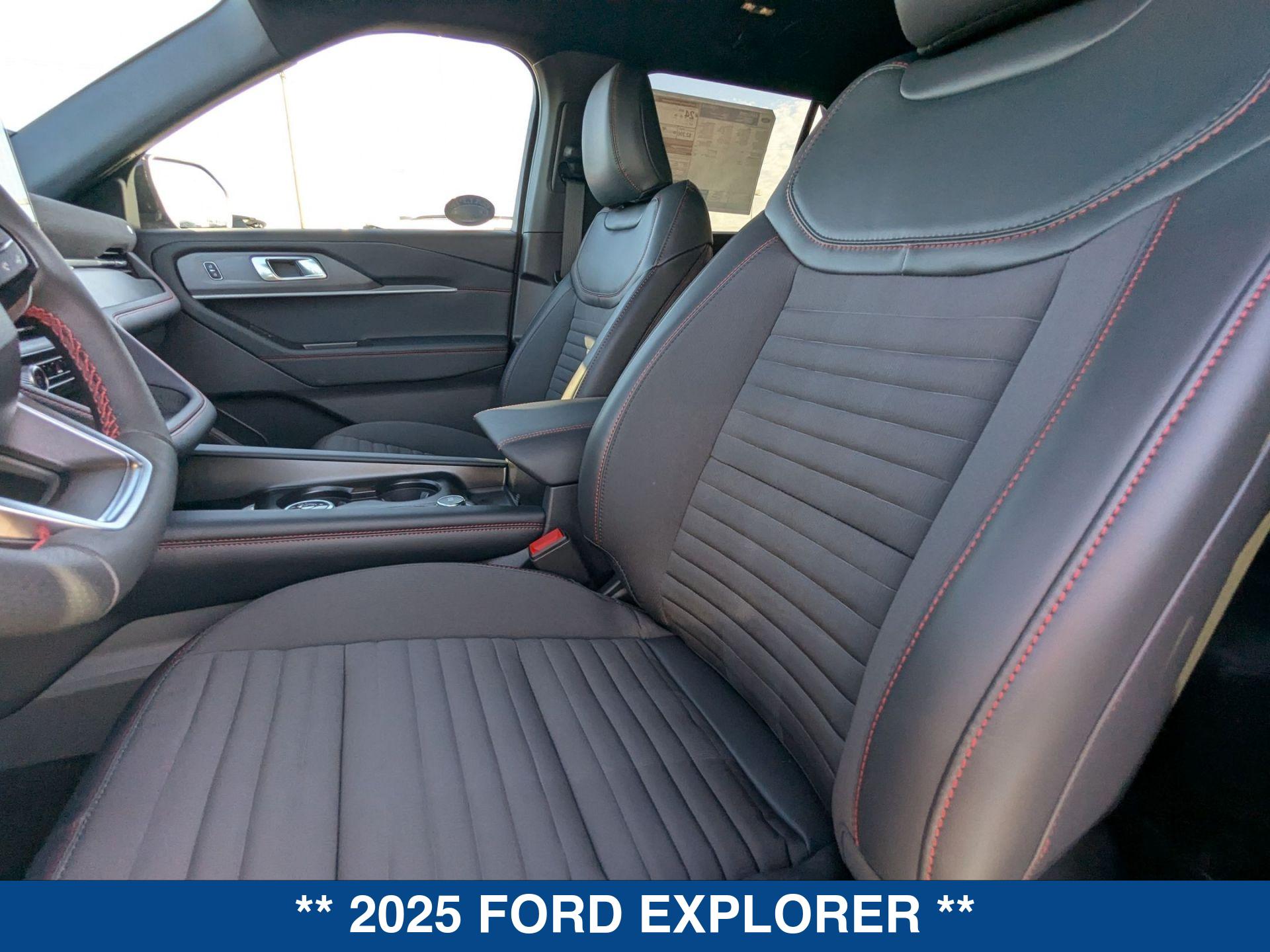 2025 Ford Explorer ST ST-Line photo 15
