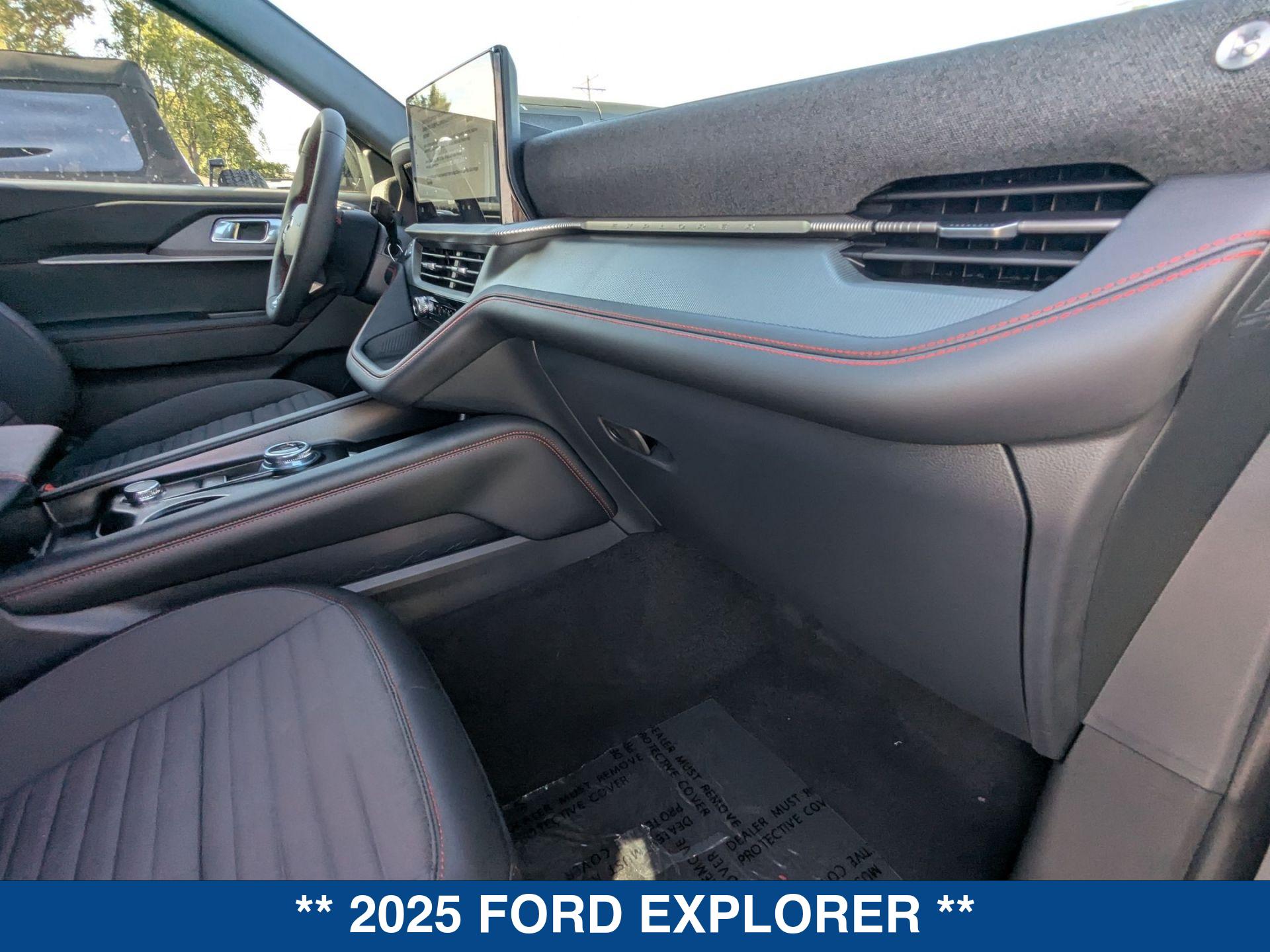 2025 Ford Explorer ST ST-Line photo 22
