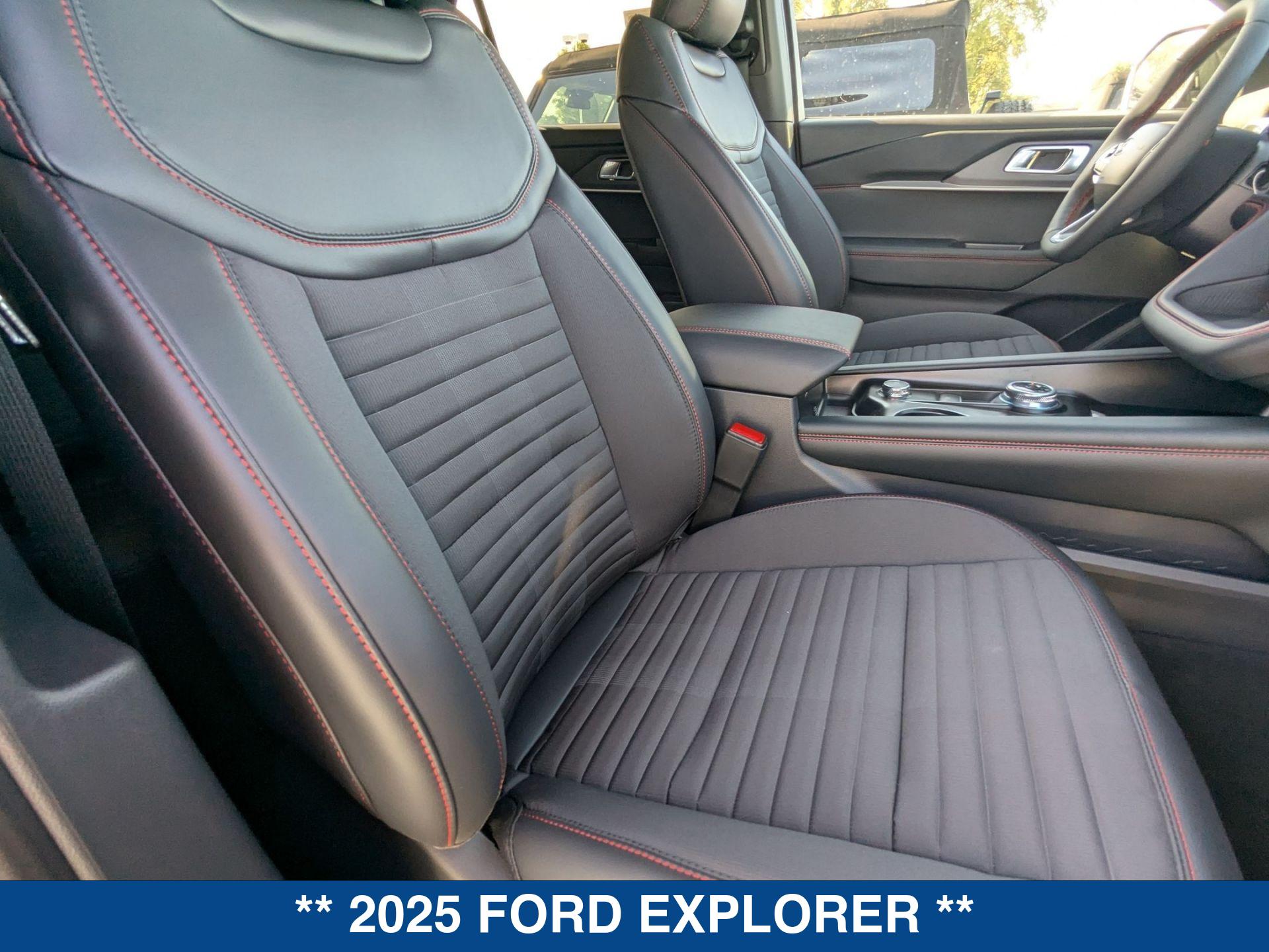 2025 Ford Explorer ST ST-Line photo 23