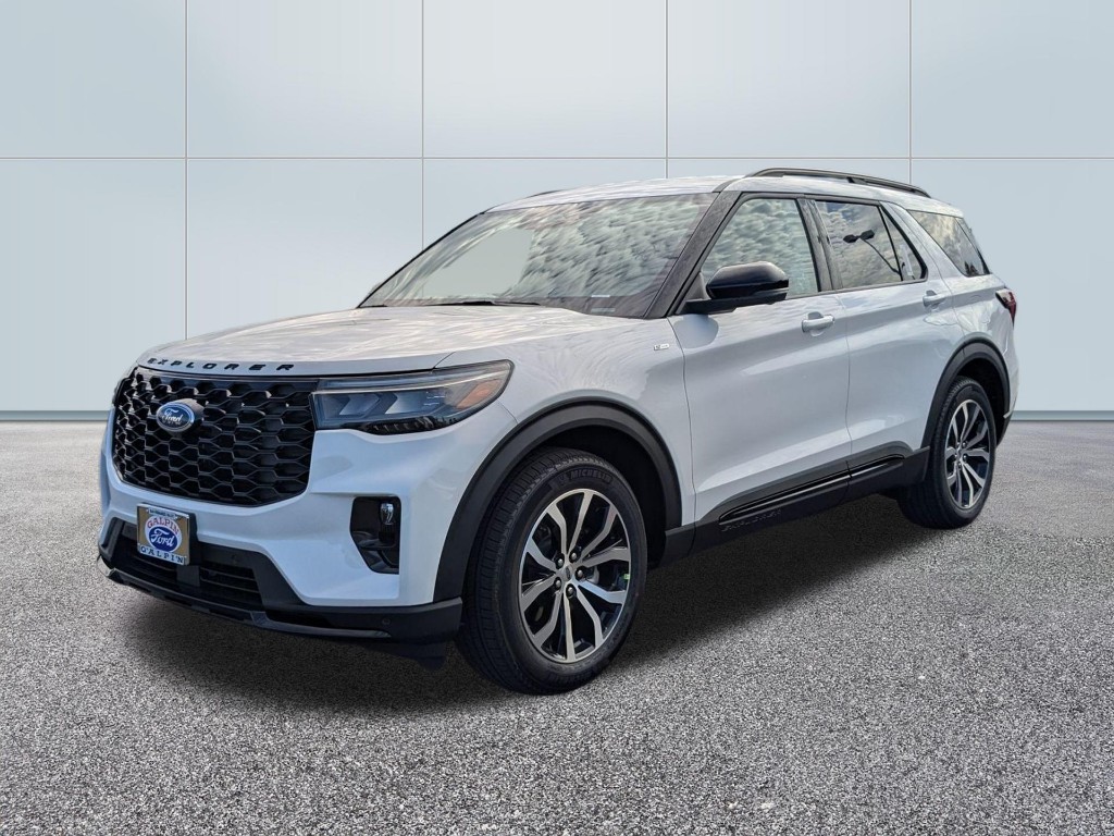 2025 Ford Explorer ST Line