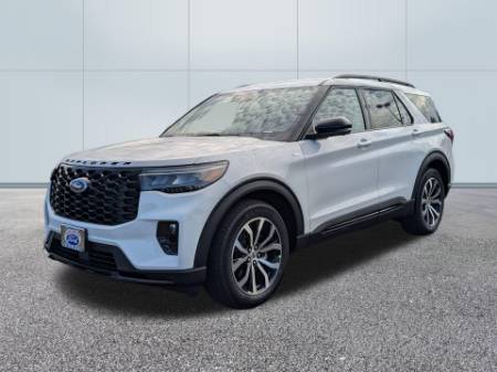 2025 Ford Explorer ST Line