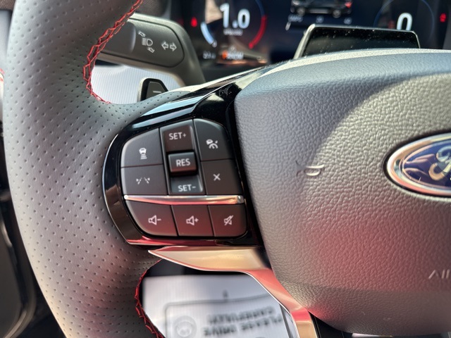 2025 Ford Explorer ST photo 14
