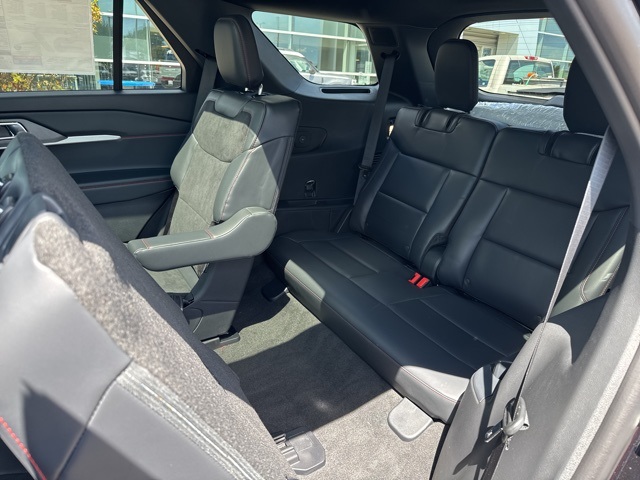 2025 Ford Explorer ST photo 22