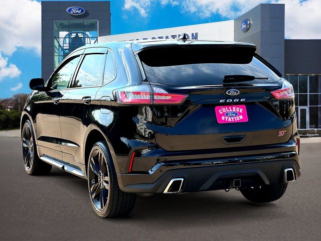 2021 Ford Edge ST photo 3