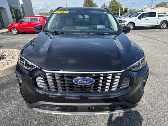 2025 Ford Escape Plug-In Hybrid Base photo 2