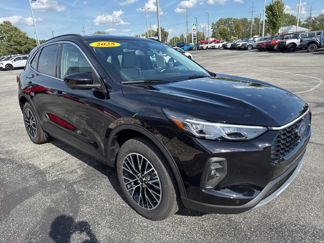 2025 Ford Escape Plug-In Hybrid Base photo 3