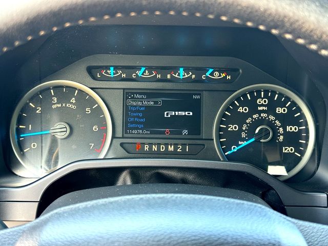 2015 Ford F-150 XLT photo 14