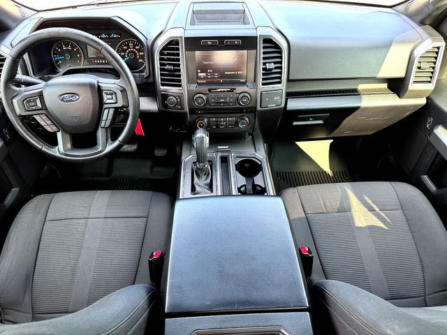 2015 Ford F-150 XLT photo 22