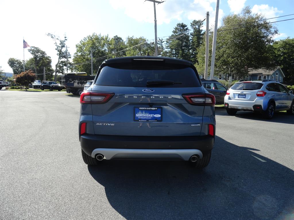 2025 Ford Escape Active photo 3