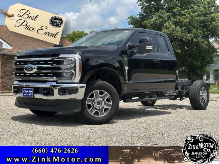 2023 Ford Super Duty F-350 SRW LARIAT