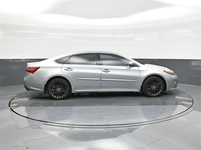 2016 Toyota Avalon Touring photo 25