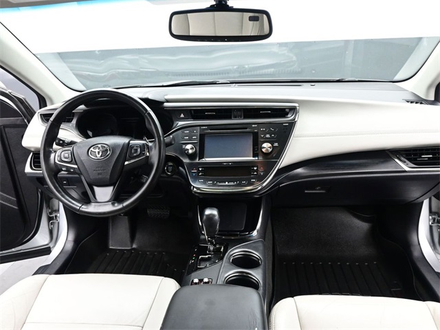 2016 Toyota Avalon Touring photo 26
