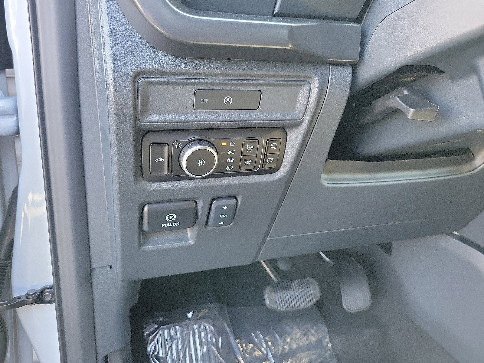 2025 Ford F-150 Tremor photo 4