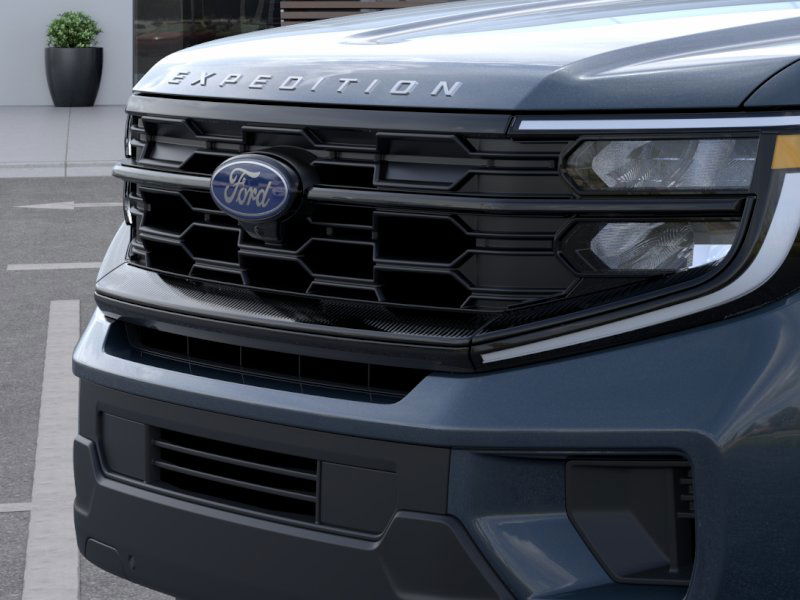 2025 Ford Expedition photo 14