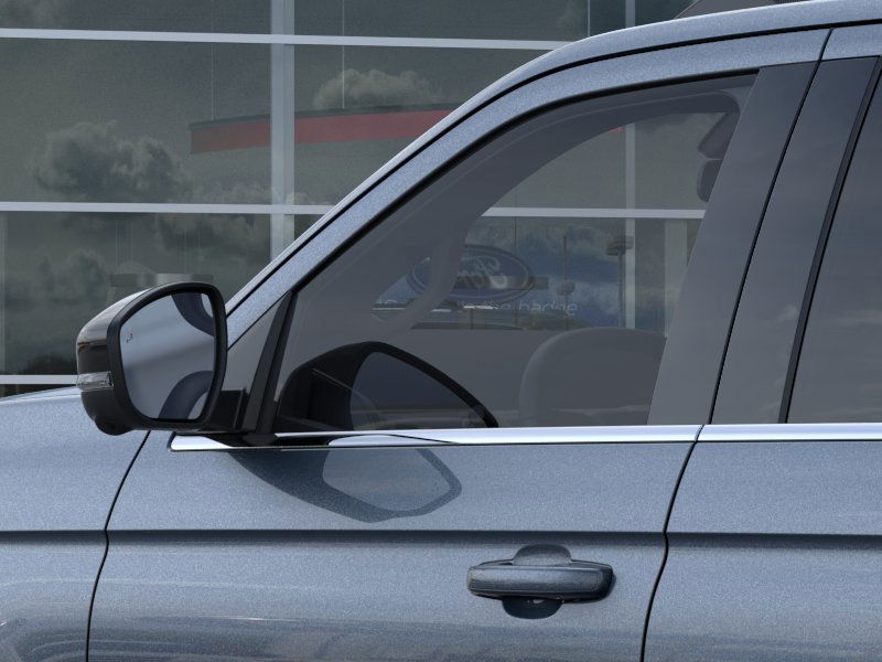 2025 Ford Expedition photo 17