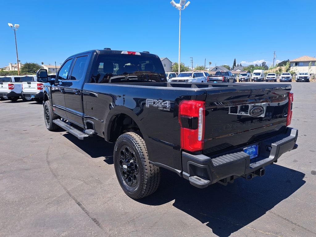 2025 Ford F-350 photo 4