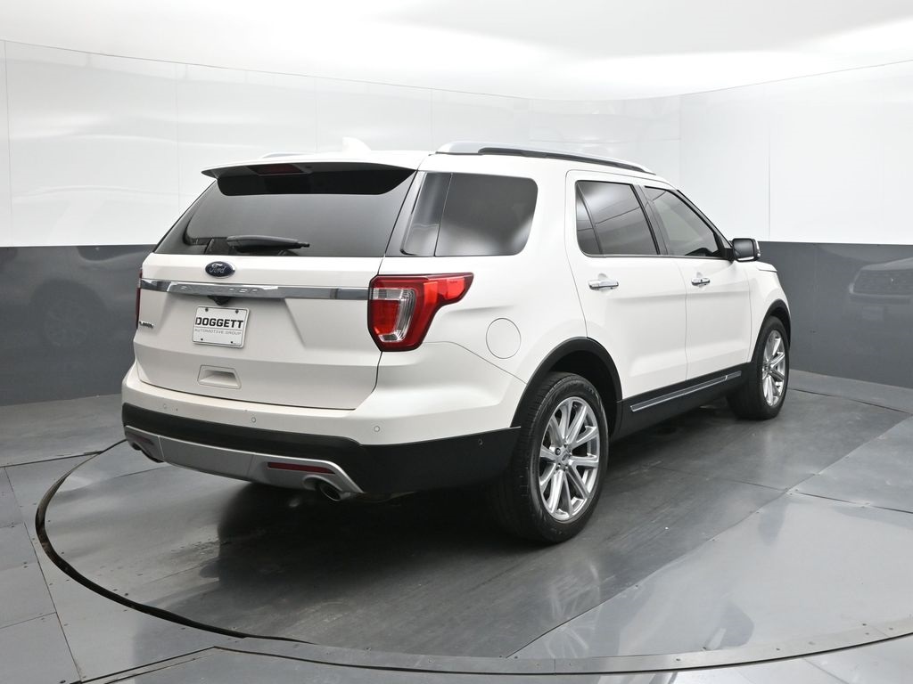 2017 Ford Explorer Limited photo 9